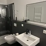 Apartmenthaus Schwingewiesen 6 *